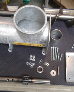 Outlet tube auger M152 D150 90deg wo/mot-g M&M